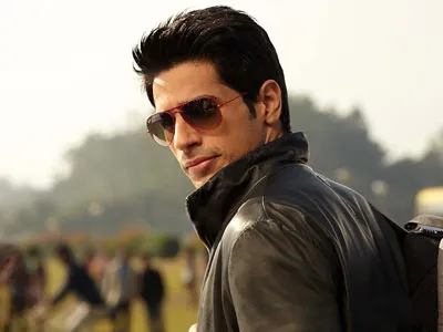 Progressive year ahead for Sidharth Malhotra, predicts Ganesha