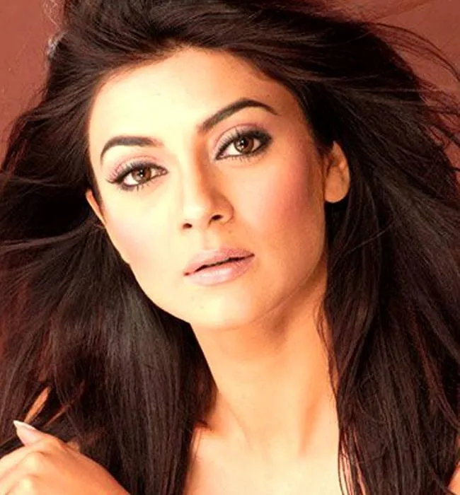 Tough Times Won’t Stop Sushmita Sen, Says Ganesha