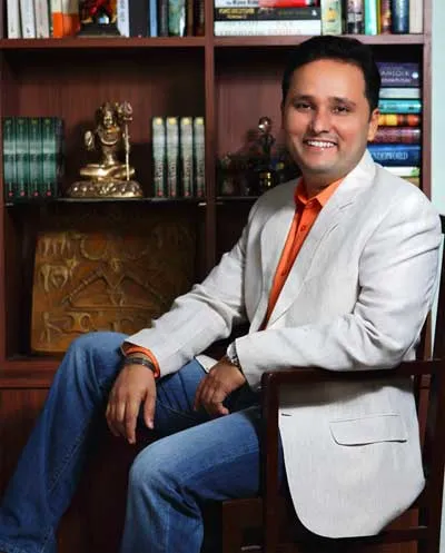 What lies ahead for the noted author Amish Tripathi? Birthday Special predictions..