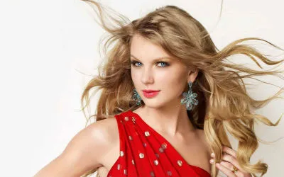The year ahead seems to be a bright one for the songwriter within Taylor!