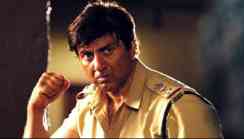 Opening to Packed Houses, Ghayal Once Again will be able to strike well, bode the stars!