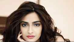 Ganesha foresees a bright year ahead for Sonam Kapoor