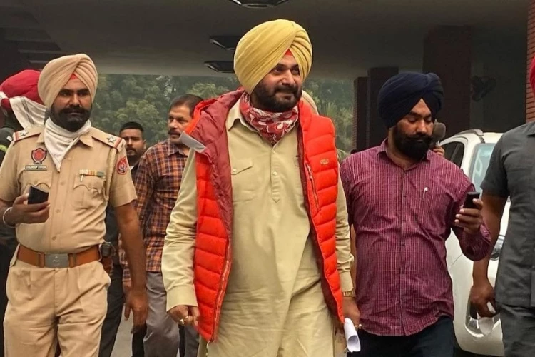 Navjot Singh Sidhu’s Punjab Election 2022: All Thunder & No Rain?