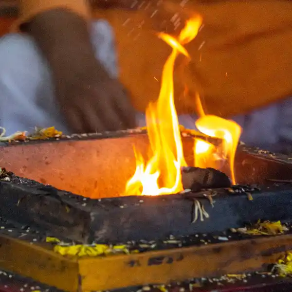 Homatmak Shiva Puja with Mahamrityunjaya Mantra